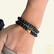 Carregar imagem no visualizador da galeria, Pulsera Triple con cruz