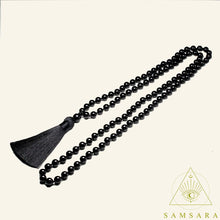 Cargar imagen en el visor de la galería, Set Protector Ónix Negro - Colgante anudado & Pulsera de piedras naturales - 108 cuentas